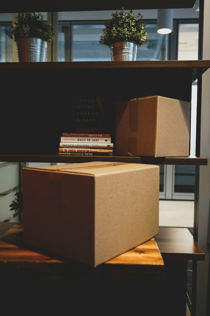 Use heavy-duty boxes when packing your items for a move. How to handle moving day stress in Chattanooga.